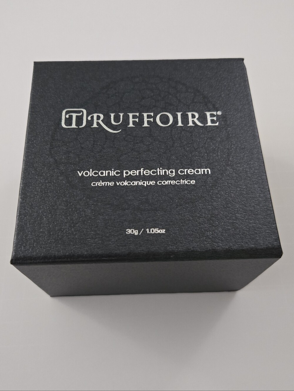 Truffoire Volcanic Perfecting Cream - 1x Unsealed Black 1.05oz Jar In New Box